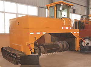 履帶翻堆機(jī)