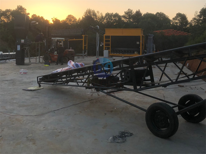 怎樣解決雞糞有機(jī)肥生產(chǎn)線工作效率慢的問題