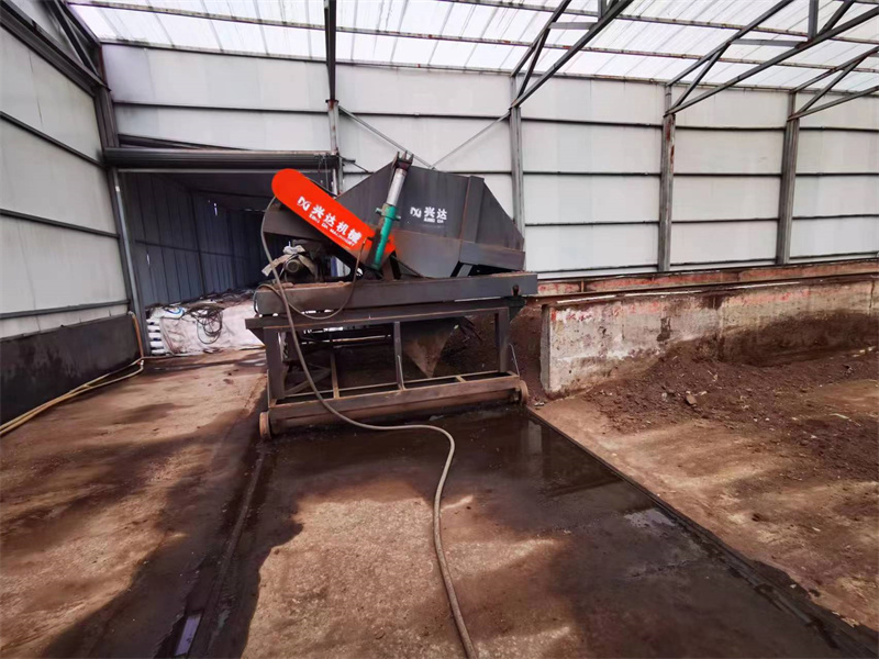 有機肥設備廠家科普:在有機肥料的制作過程中需不需要進行堆肥